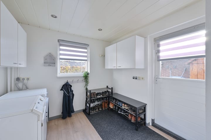 Foto 15 van Poelsestraat 9