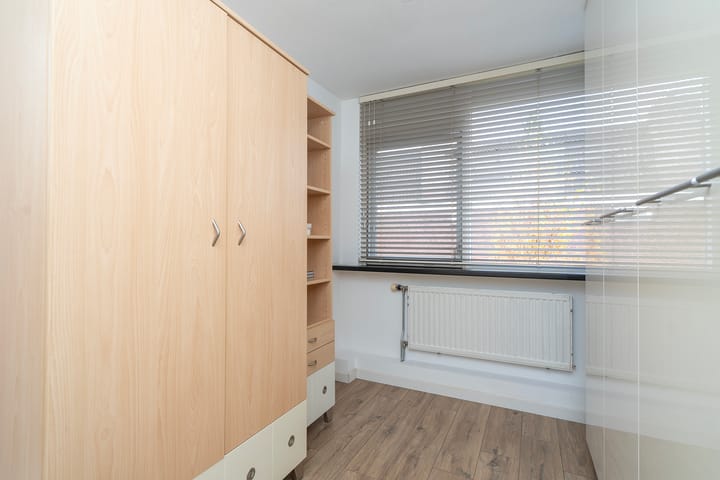 Photo 36 of Professor Gimbrèrelaan 61