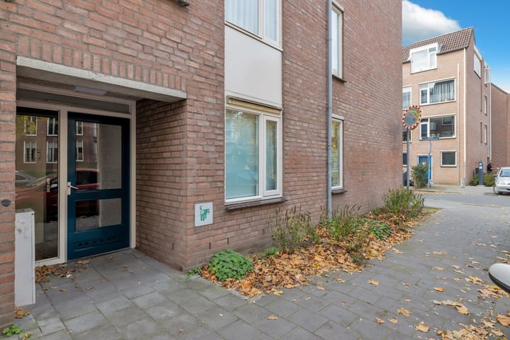 Photo 8 of Bram van den Berghstraat 73
