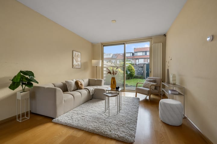 Foto 2 van Anna van Saksenstraat 31