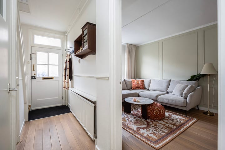 Photo 4 of Van Galenstraat 11