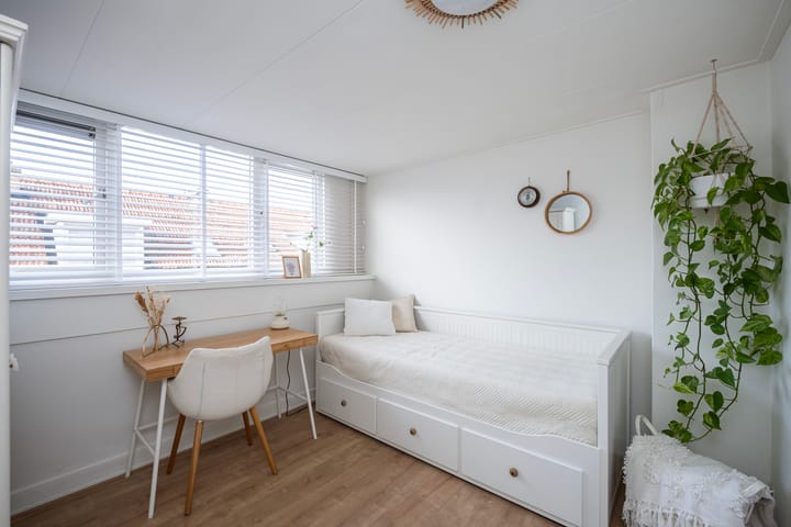 Photo 24 of Van Galenstraat 11