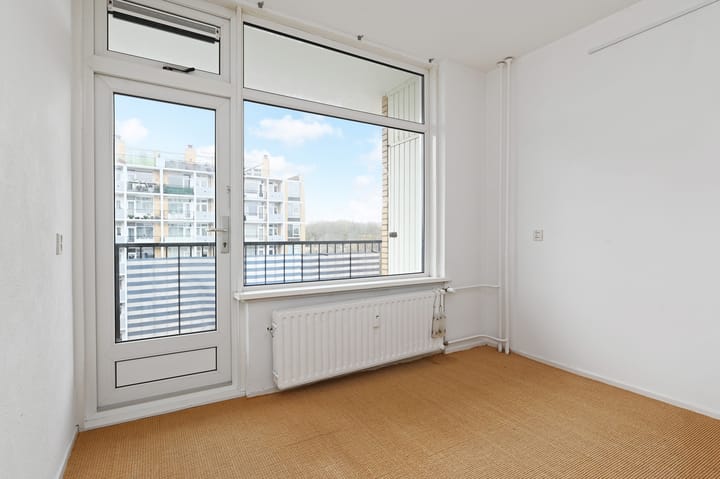 Photo 10 of Louis Davidsstraat 595