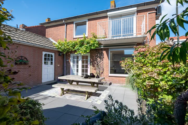 Photo 4 of Troelstrastraat 40