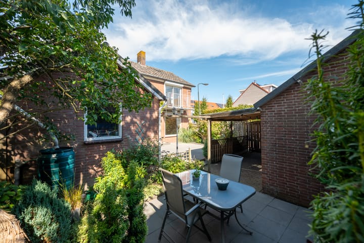 Photo 14 of Troelstrastraat 40