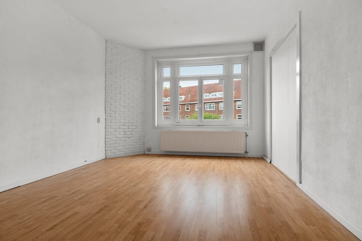 Photo 4 of Paramariboplein 45-2