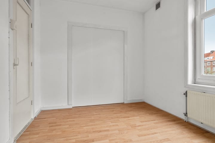 Photo 20 of Paramariboplein 45-2