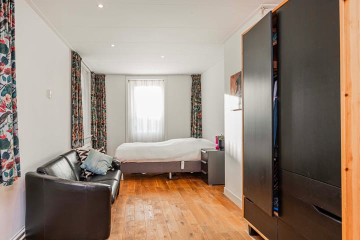 Foto 36 van Deurningerstraat 233