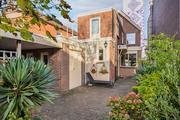 Foto 49 van Deurningerstraat 233