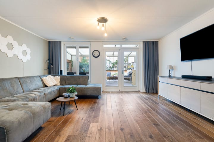 Photo 2 of Looisehoeve 6