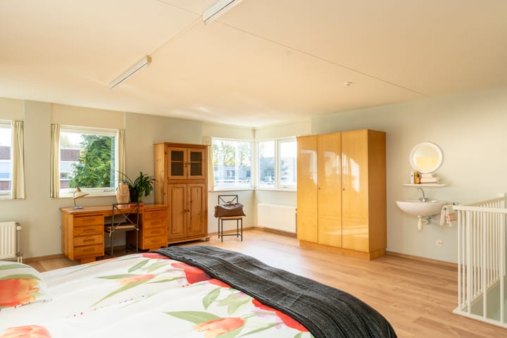 Photo 25 of Raambergstraat 1