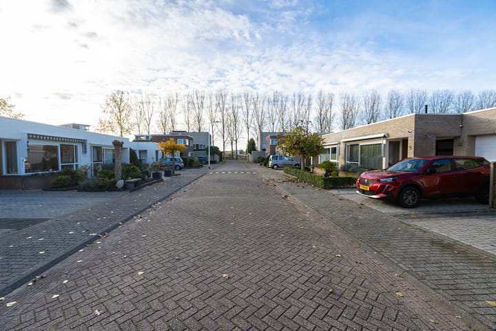 Photo 37 of Raambergstraat 1