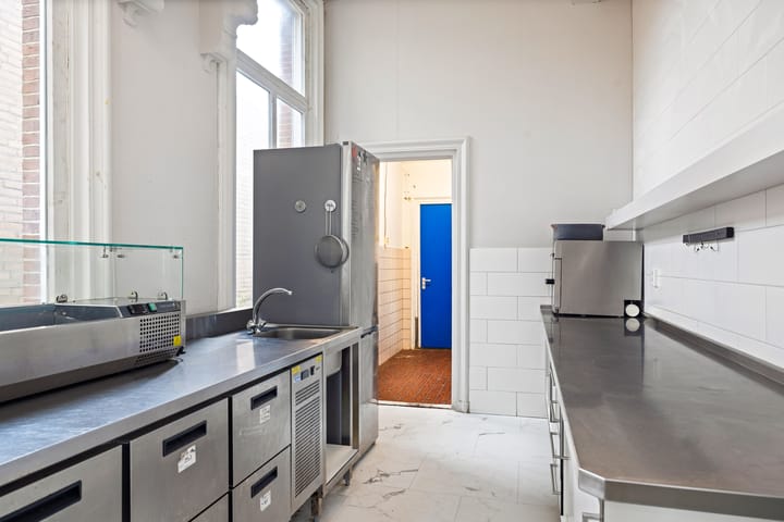 Photo 15 of Midstraat 24