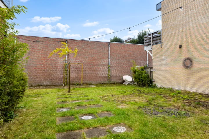 Photo 21 of Midstraat 24