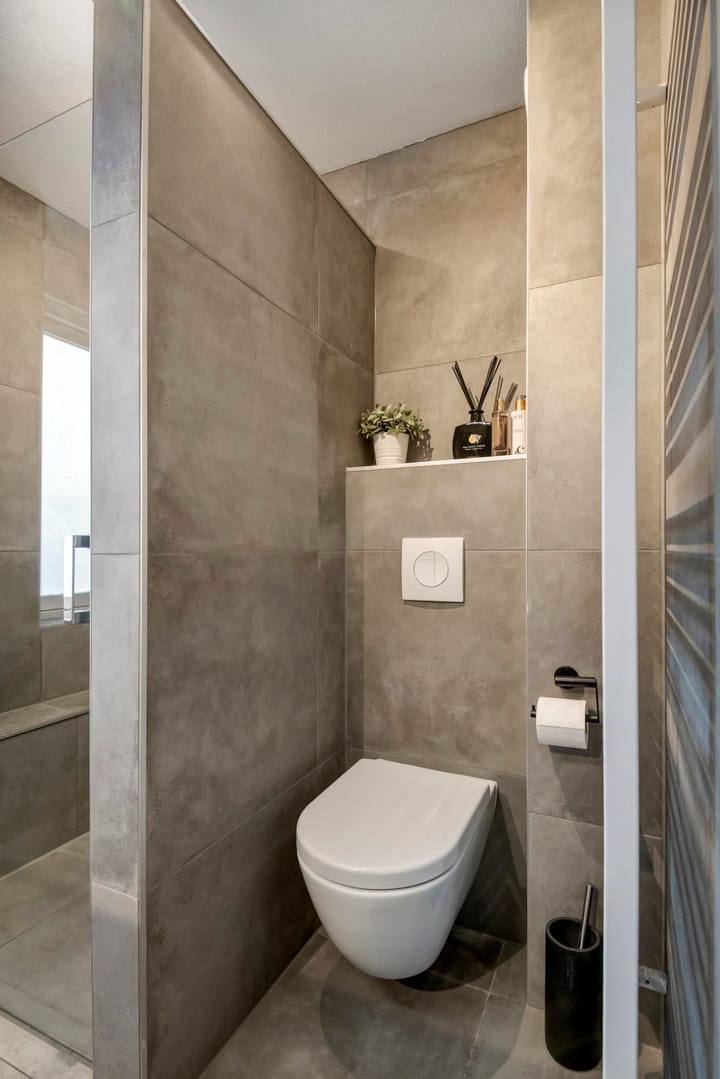 Photo 27 of Linnaeuslaan 89