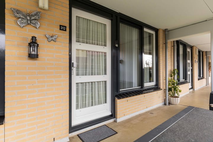 Photo 19 of Kanaalstraat 312