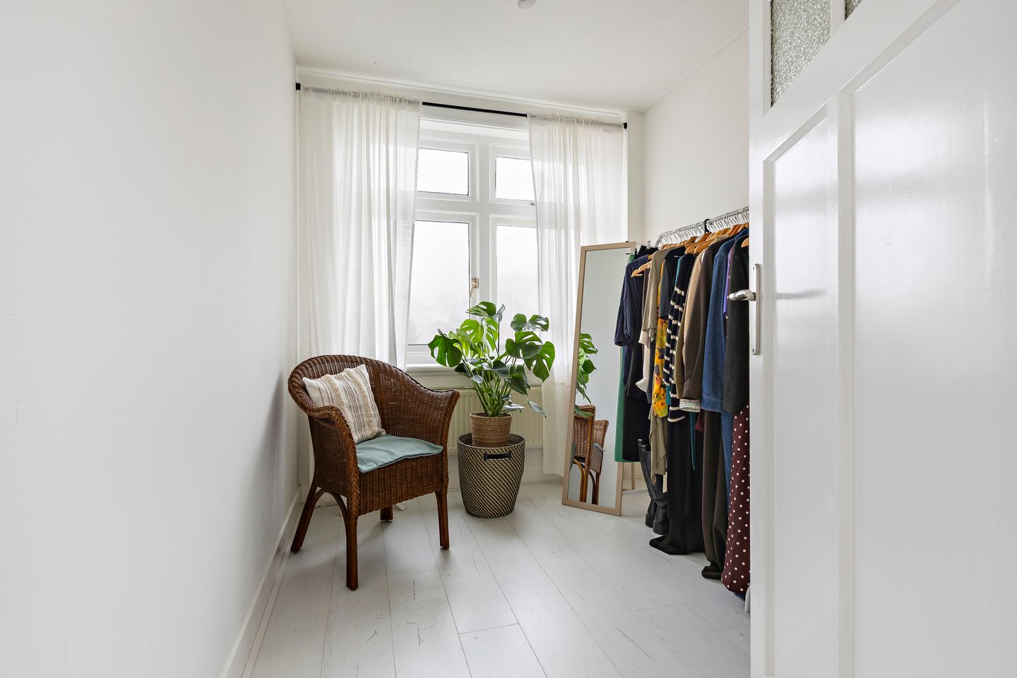 Foto 35 van Van Royenlaan 47-A