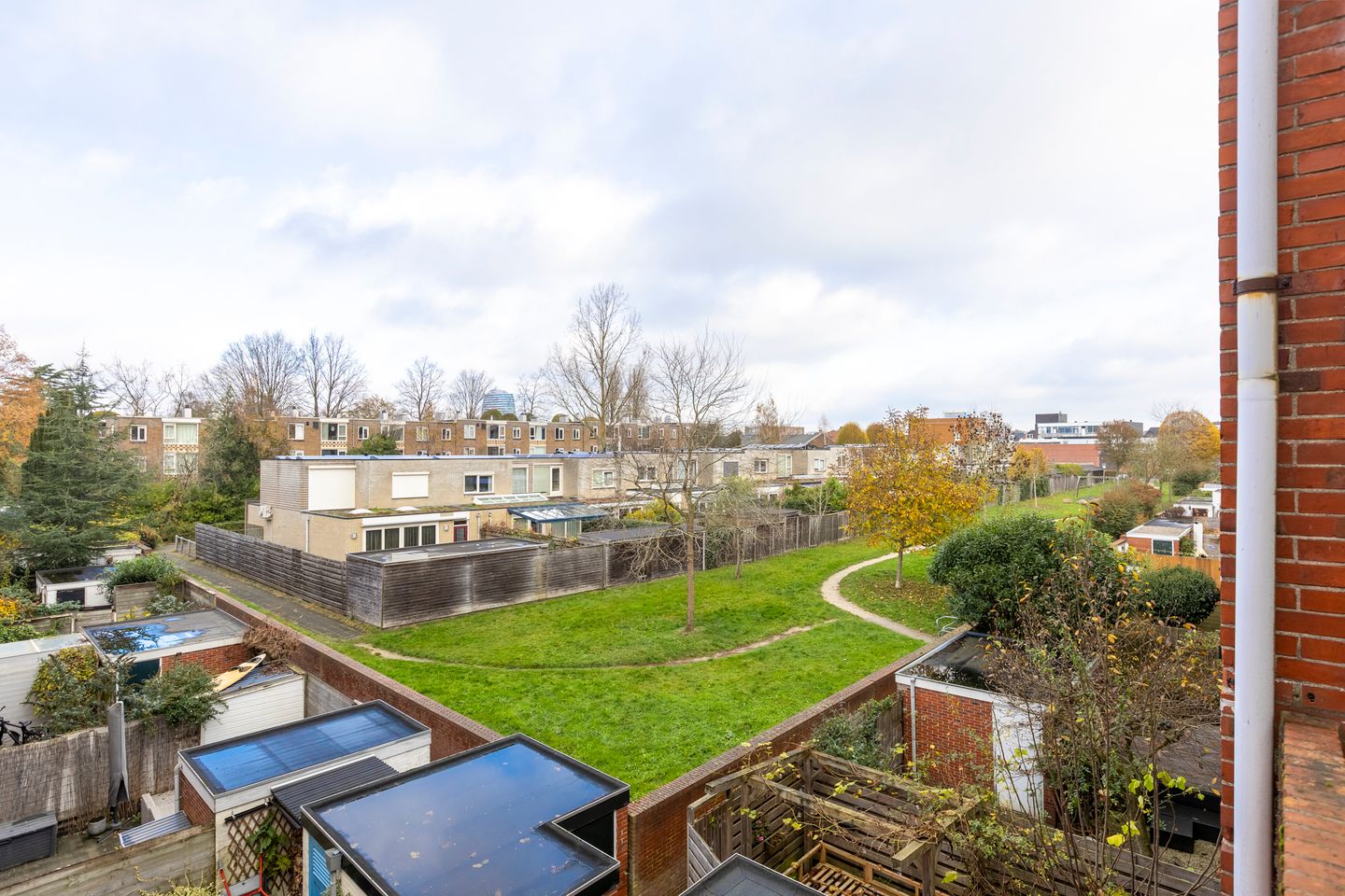 Foto 44 van Van Royenlaan 47-A