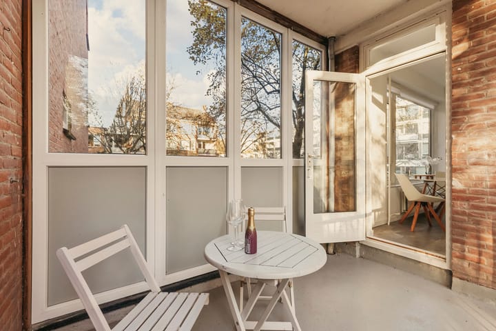 Photo 12 of Zuid-Hollandstraat 122-1