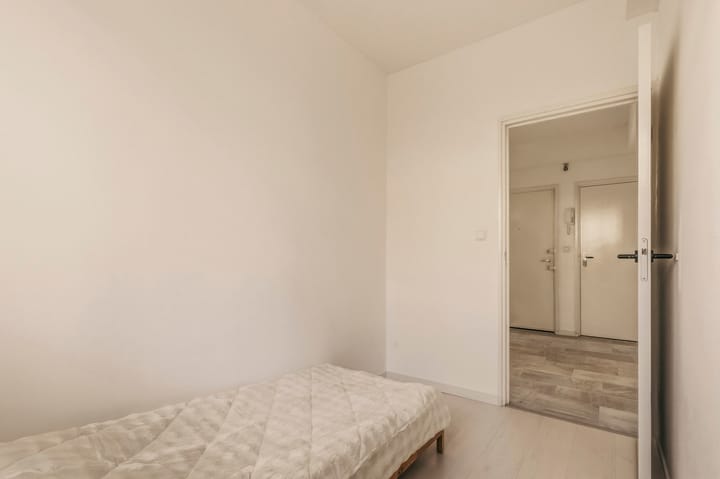 Photo 18 of Zuid-Hollandstraat 122-1