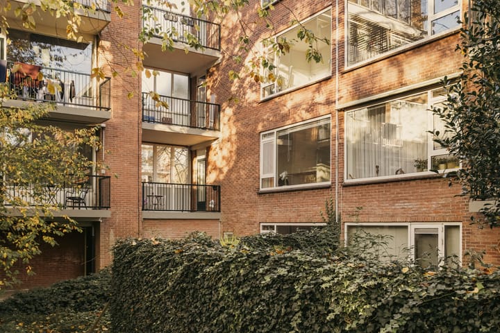 Photo 26 of Zuid-Hollandstraat 122-1