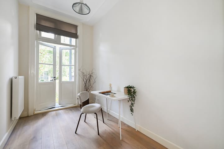 Foto 13 van De Ruijterstraat 71