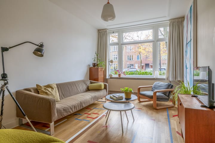 Foto 8 van Caan van Necklaan 197