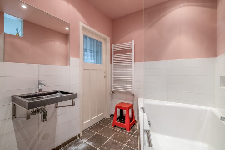 Foto 23 van Caan van Necklaan 197