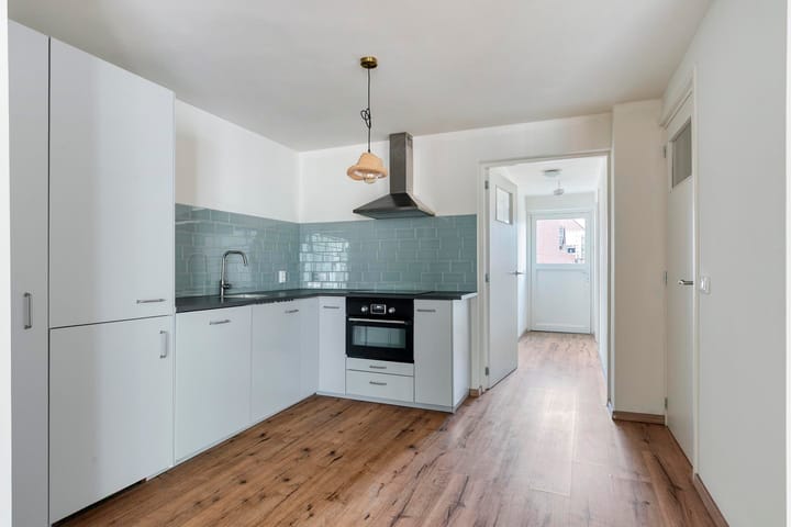 Photo 8 of Sluisstraat 62