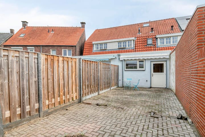 Photo 22 of Sluisstraat 62