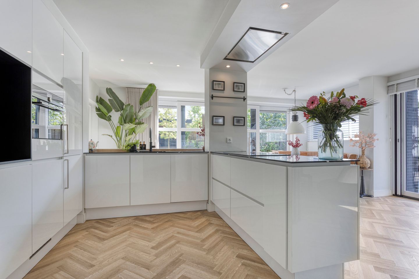 Photo 10 of Zwaluwstraat 7