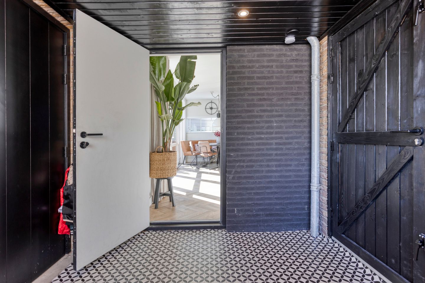 Photo 20 of Zwaluwstraat 7