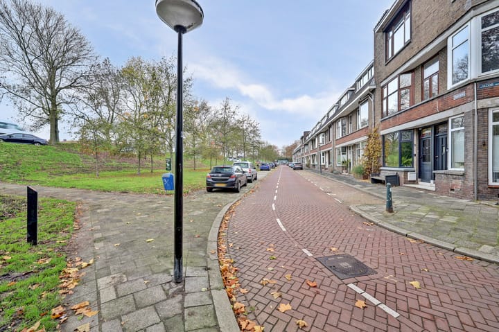 Foto 31 van Dijklaan 81