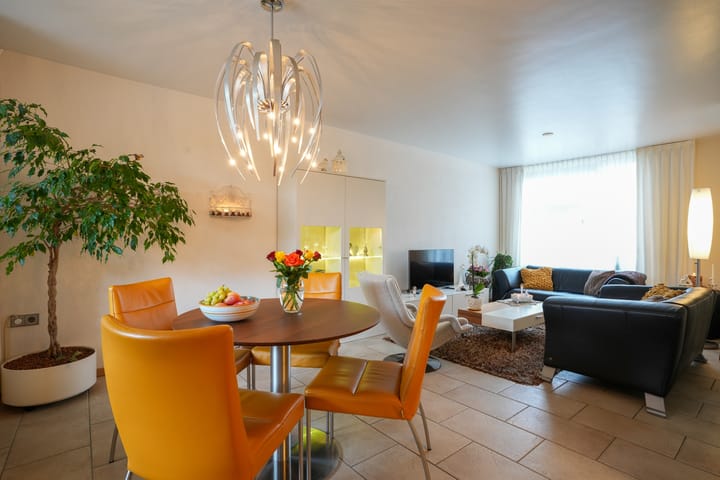 Photo 2 of Schepenstraat 24