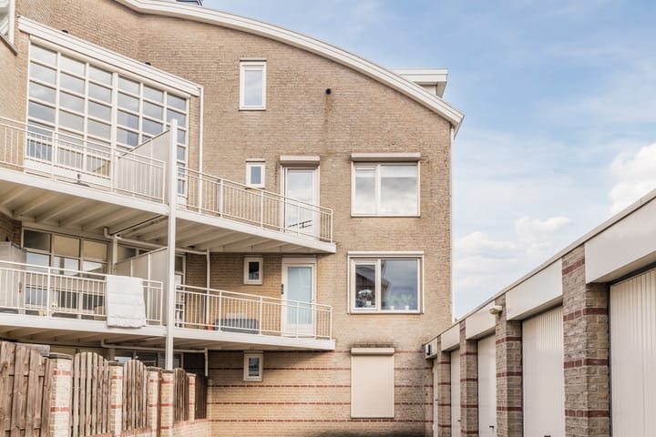 Photo 24 of Papiermolenweg 15