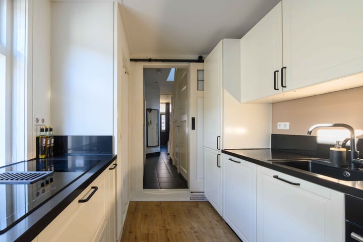 Photo 6 of Prinsenstraat 8