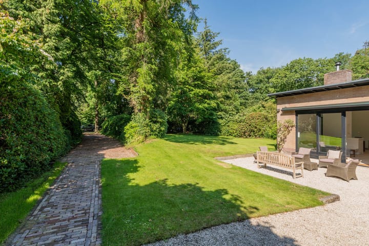 Photo 19 of Mozartlaan 12-A