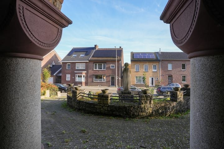 Foto 23 van Meuserstraat 104