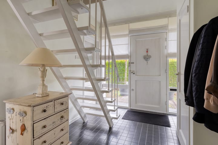 Photo 10 of Leeuwerik 6