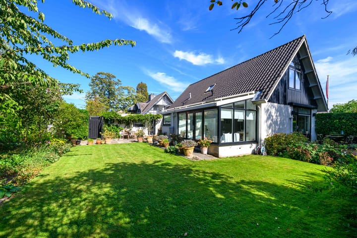 Photo 28 of Leeuwerik 6