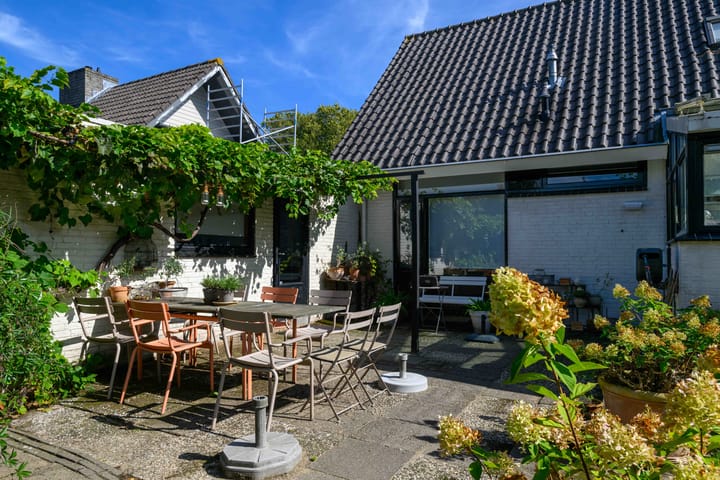 Photo 42 of Leeuwerik 6