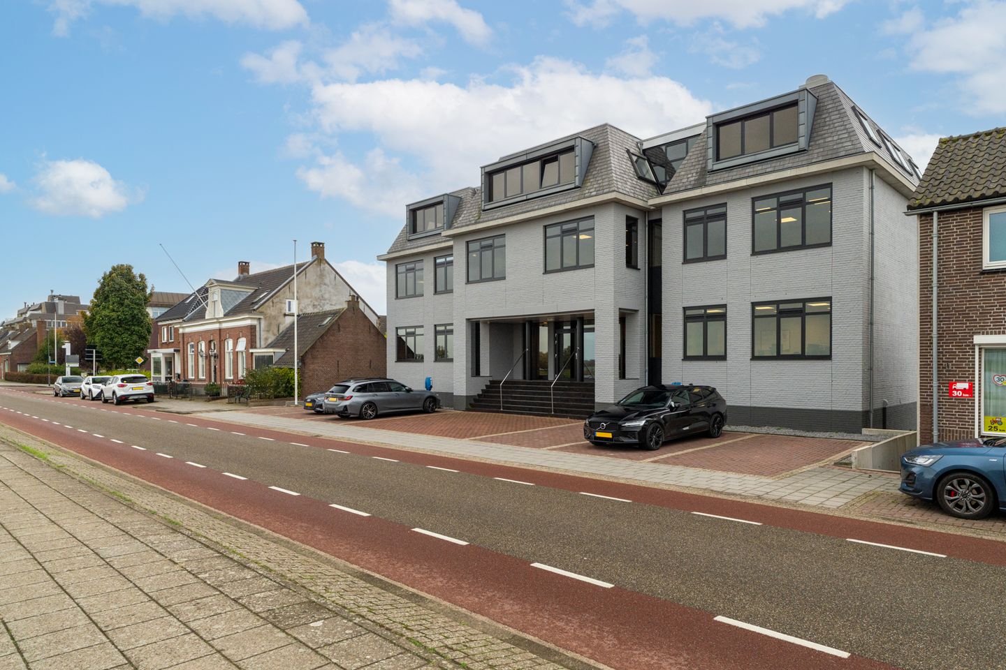 Bekijk foto 2 van Sasdijk 10