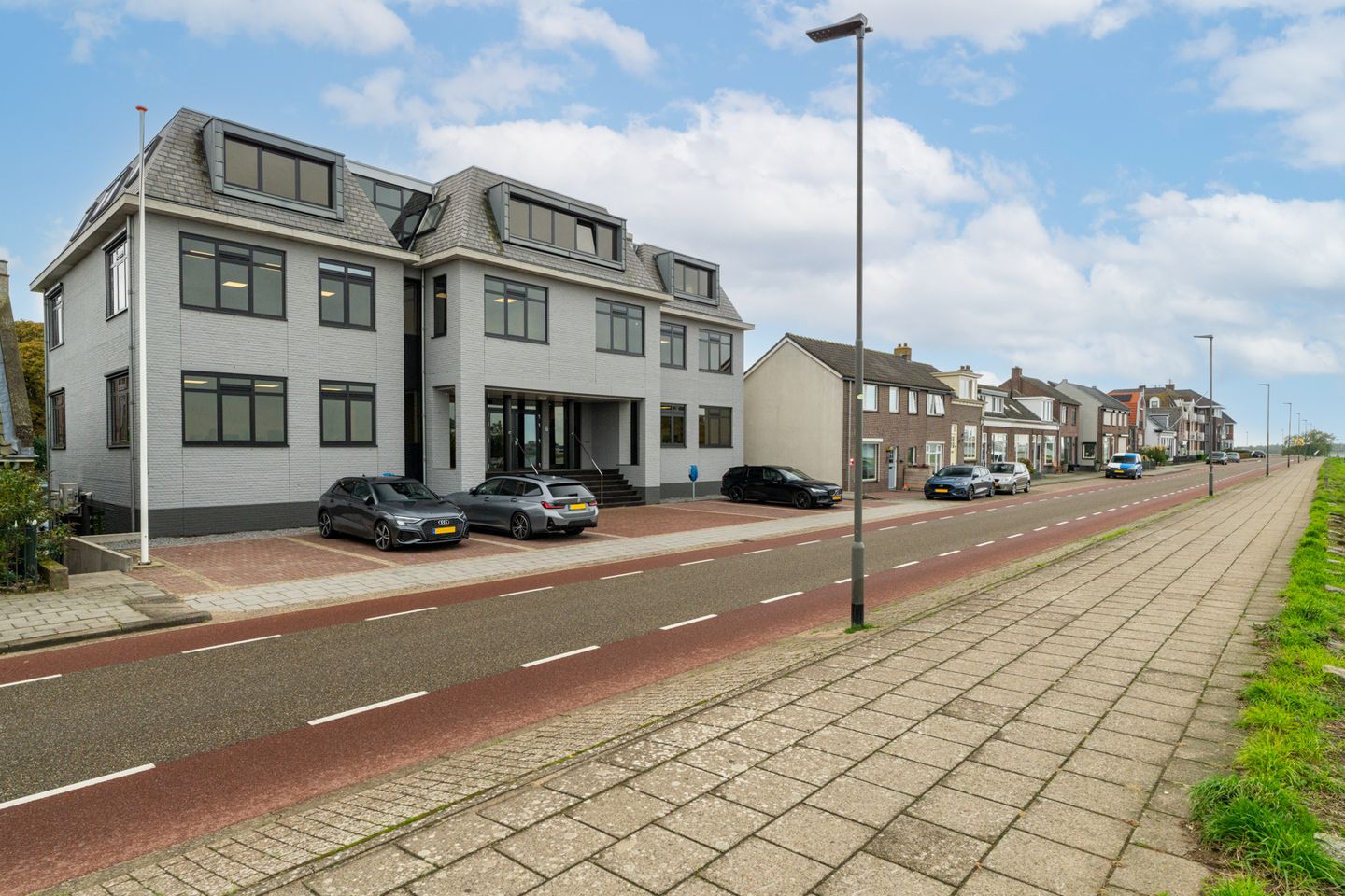 Bekijk foto 3 van Sasdijk 10