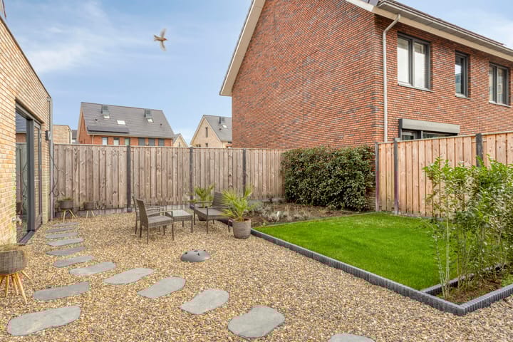 Photo 5 of Dotterbloem 23