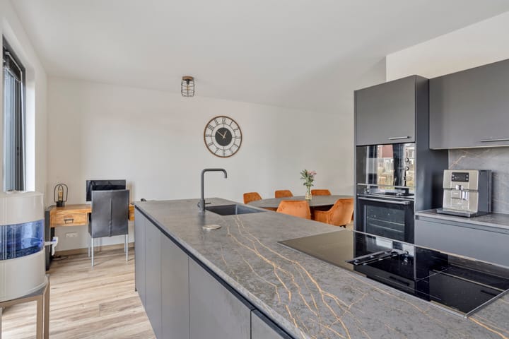 Photo 16 of Dotterbloem 23