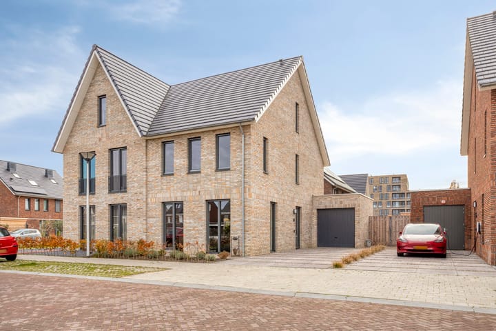 Photo 42 of Dotterbloem 23