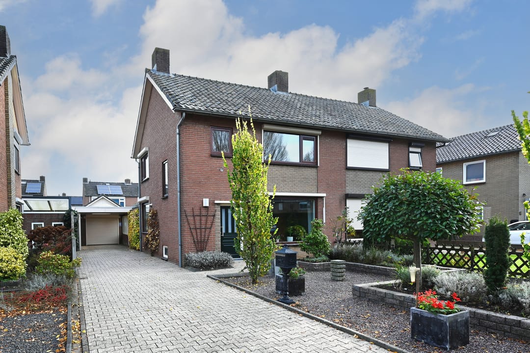 Foto 1 van Poelsestraat 9