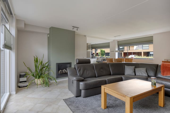 Photo 2 of Leopold Sondagstraat 9