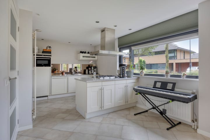 Photo 3 of Leopold Sondagstraat 9