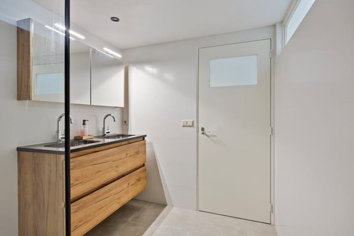 Foto 32 van Maasstraat 18